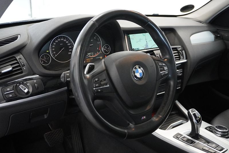 BMW X3 3.0d 230 kW XDRIVE AUTOMAT - fotka 15 z 32