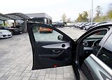 Mercedes-Benz Třídy E E 200 4Matic AMG/LED/360/ČR - náhled 15