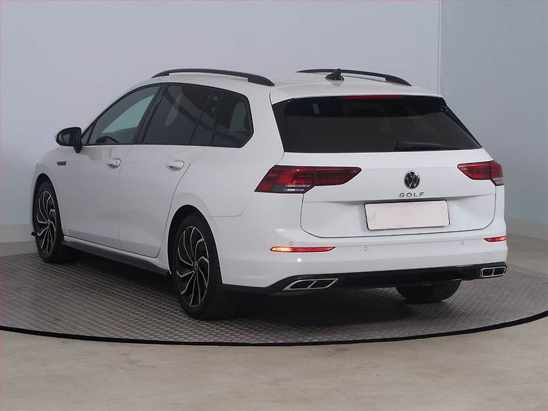 Volkswagen Golf (2023) R-Line 2.0 TDI, Automat - fotka 4 z 28