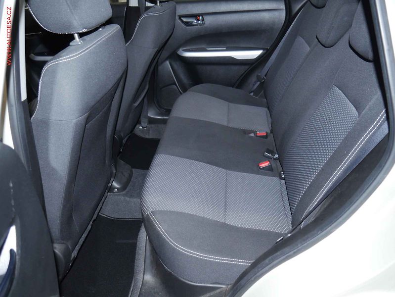 Suzuki Vitara (2016) 1.6 DDIS, Navi, AC - fotka 10 z 20
