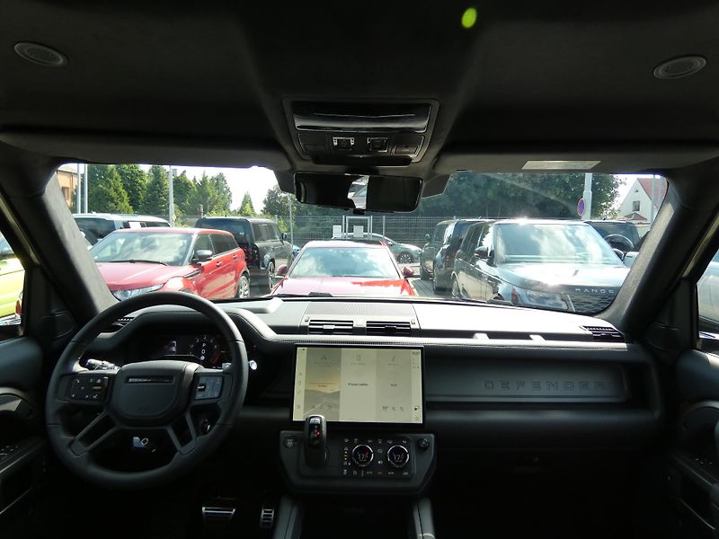 Land Rover Defender 110 4,4 OCTA P635 - fotka 17 z 46