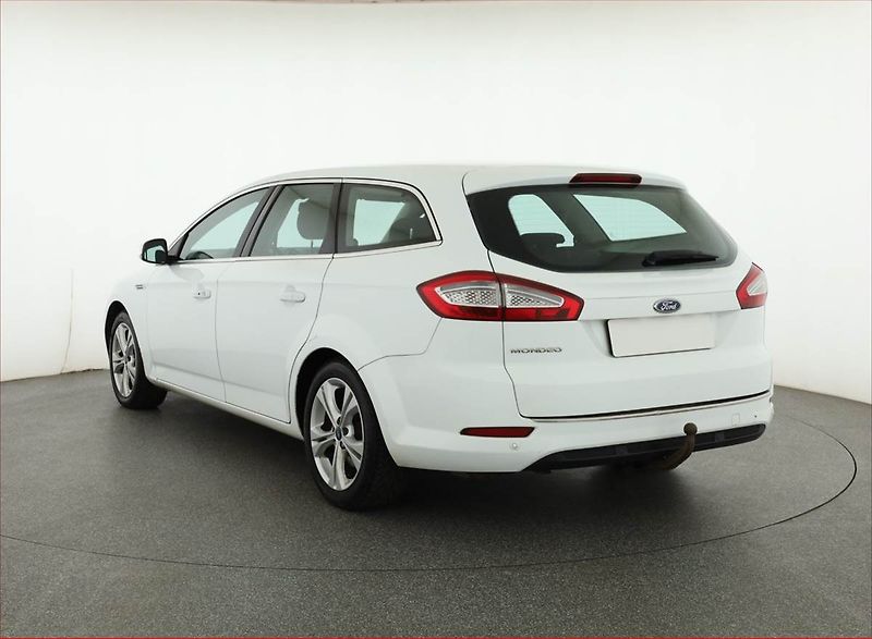 Ford Mondeo (2013) 2.0 TDCi, Automat, Serv.kniha - fotka 4 z 19