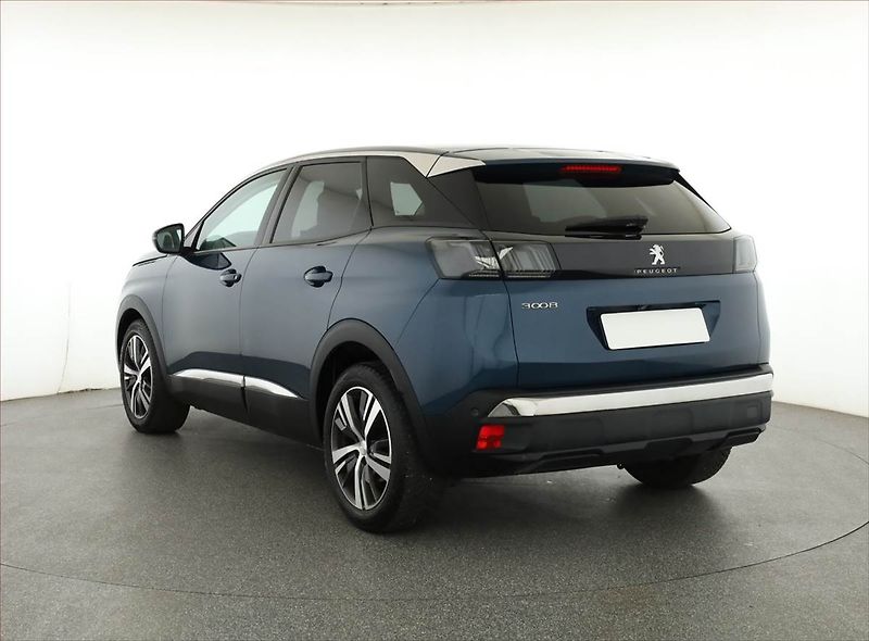 Peugeot 3008 (2023) 1.5 BlueHDi - fotka 4 z 16