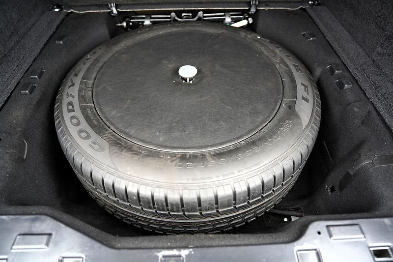 Land Rover Range Rover 3.0 SDV6 Vogue/4x4/260 PS/ČR - fotka 13 z 48