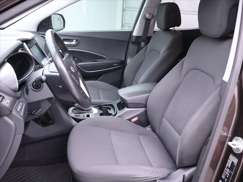 Hyundai Santa Fe 2,2 CRDI 147 kW Aut. 4x4 CZ - fotka 11 z 33