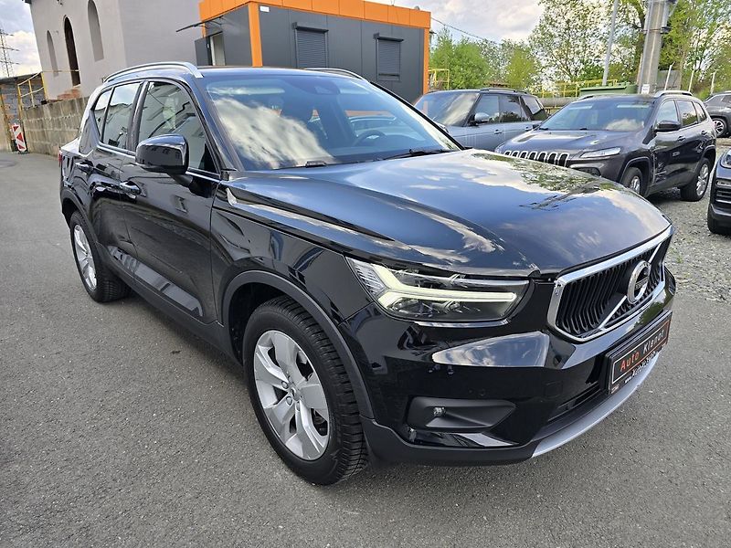Volvo XC40 - fotka 2 z 36