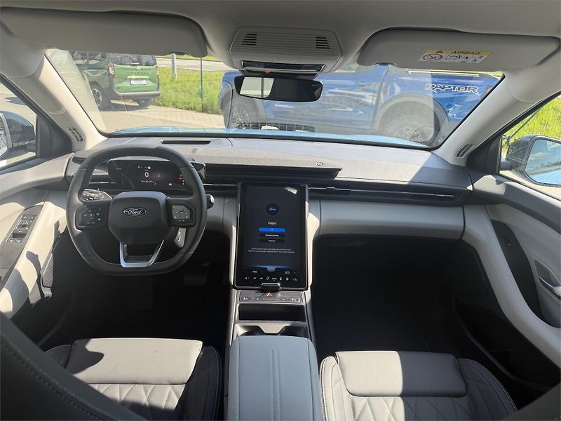 Ford Explorer Premium, SUV, 77 kWh prodlouže - fotka 15 z 22