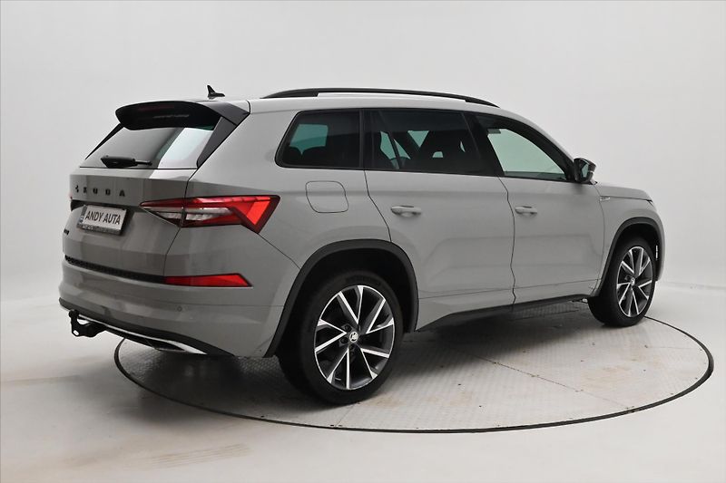 Škoda Kodiaq 1,5 TSI 110kW SportLine DSG Zá - fotka 5 z 33