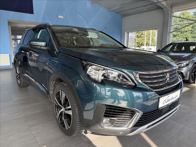 Peugeot 5008 1,5   7.MÍST,ČR,SERVISKA,ZÁRUK - fotka 1 z 20