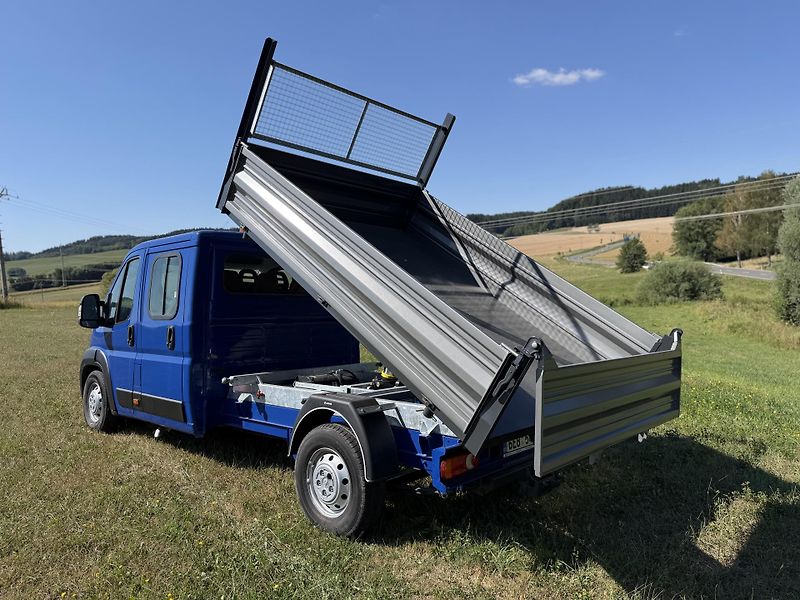 Peugeot Boxer (2007) 2.2HDi 7míst Nový 3s Sklápěč - fotka 7 z 18