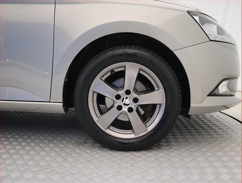 Škoda Fabia (2019) Drive 1.0, Tempomat - fotka 15 z 20