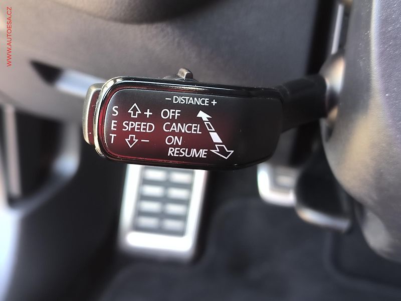 Škoda Octavia (2022) 2.0 TSi, RS, panor, Webasto - fotka 25 z 34