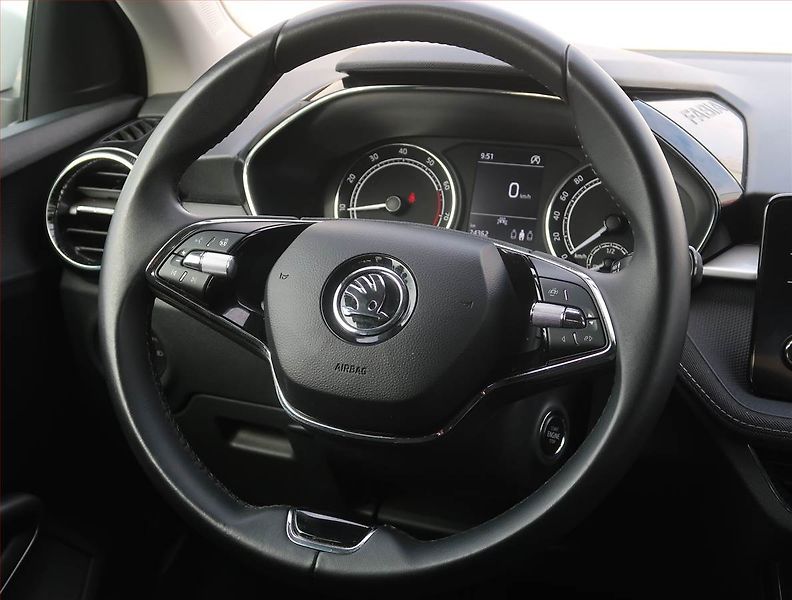 Škoda Fabia (2023) Style 1.0 TSI, ČR,1.maj - fotka 23 z 23
