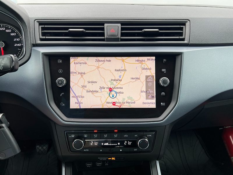 Seat Arona (2018) 1.0TSi 70kW! Navi! Apps! - fotka 13 z 31