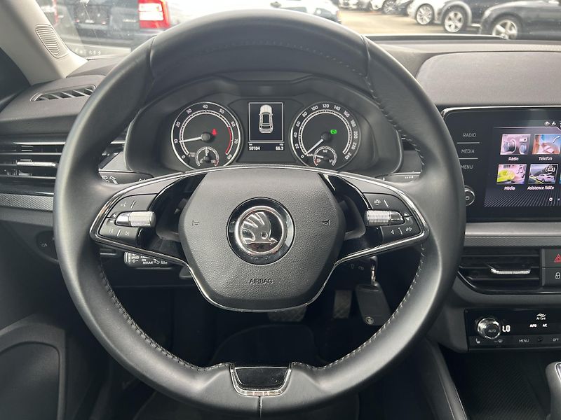 Škoda Kamiq 1.0TSi 81kw KAMERA TAŽNÉ ALU - fotka 16 z 46