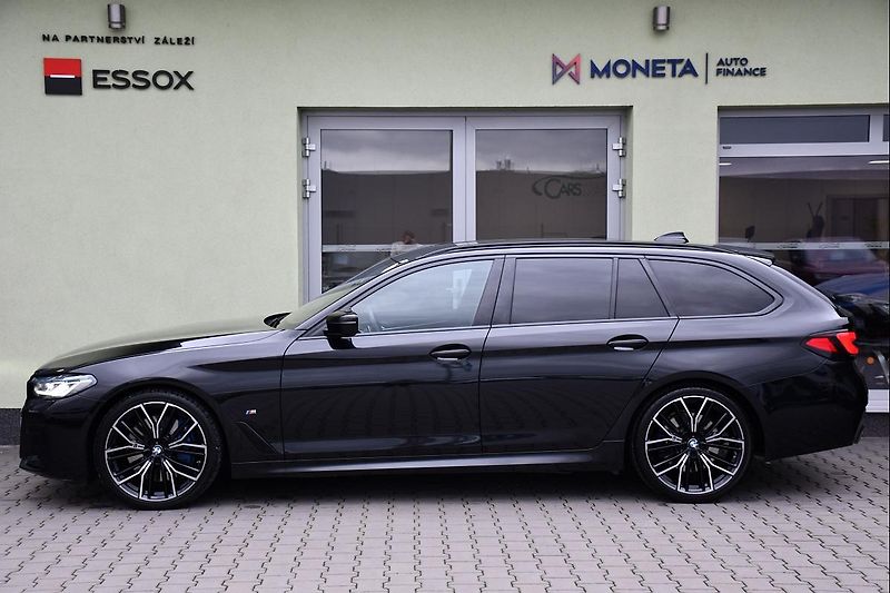 BMW Řada 5 530d xD M-SPORT LASER  - fotka 11 z 46