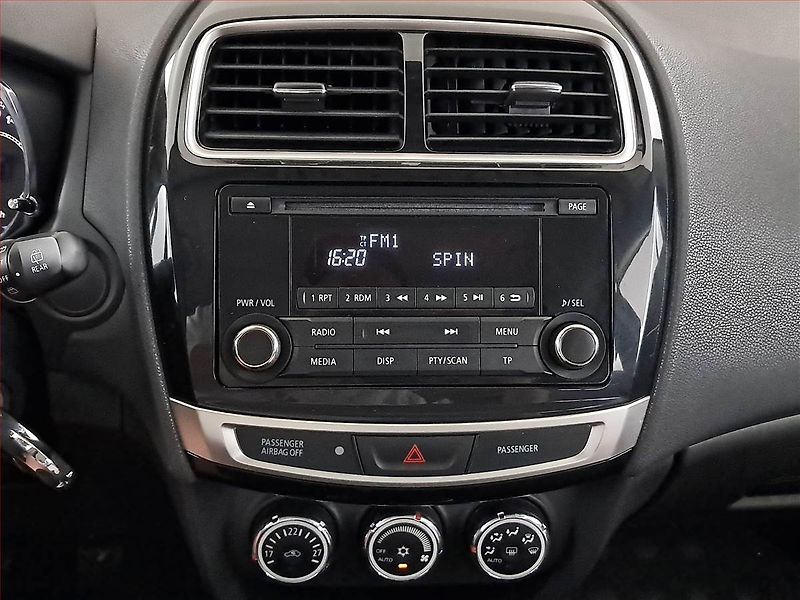 Mitsubishi ASX (2016) 1.6 MIVEC, Tempomat - fotka 12 z 16