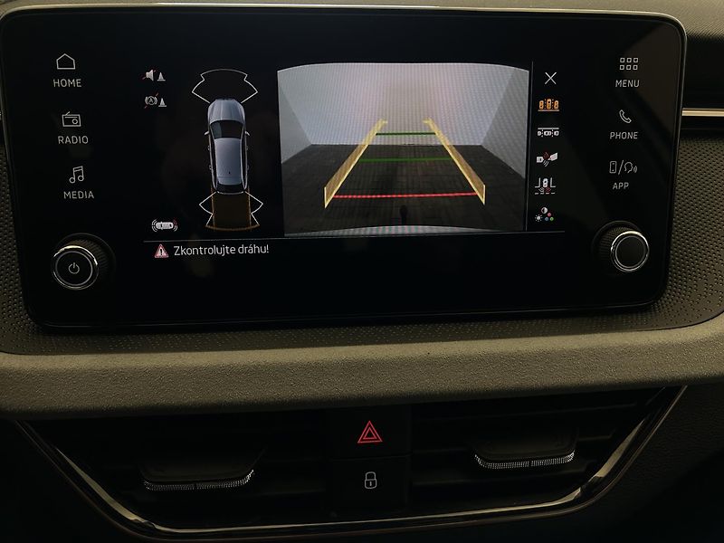Škoda Scala 1.0 TSI Top selection - fotka 10 z 24