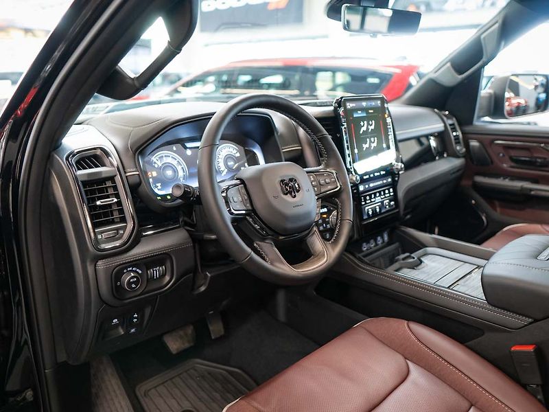 Dodge RAM (2026) 5.7 HEMI V8 Limited 2026 - fotka 12 z 43