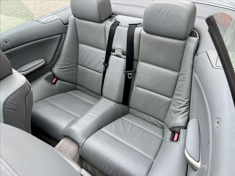 BMW Řada 3 318Ci / CABRIO - fotka 15 z 39