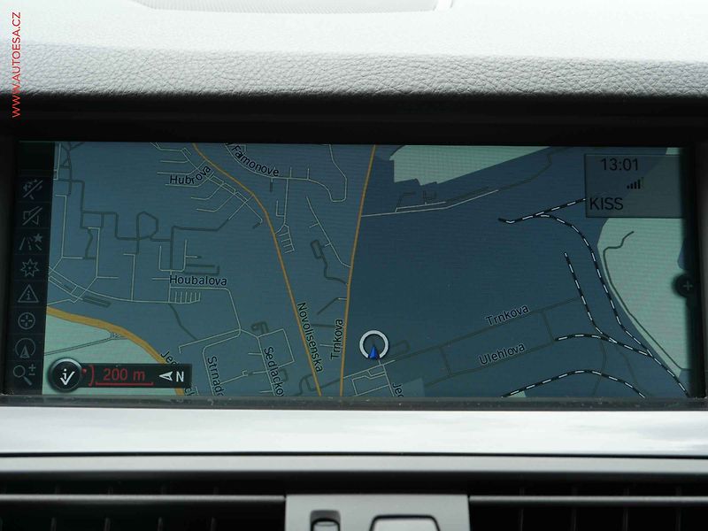 BMW Řada 5 (2012) 2.0i, AT, tempo, park.asist - fotka 18 z 22
