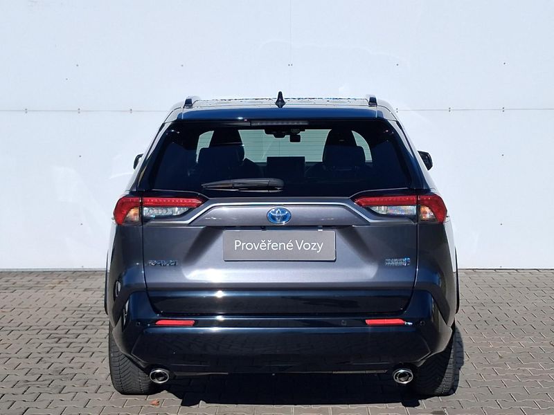 Toyota RAV4 2.5 PHEV e-CVT Selection VIP A - fotka 9 z 25