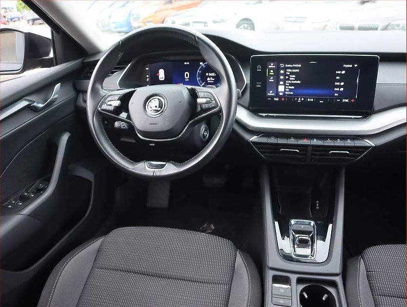 Škoda Octavia (2021) Ambition Plus 2.0 TDI, Automat - fotka 7 z 21