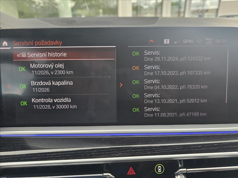 BMW X7 4,4 i 7MÍST TOP KOMPLET VÝBAVA - fotka 26 z 37