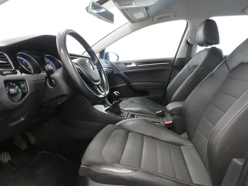 Volkswagen Golf - fotka 11 z 20