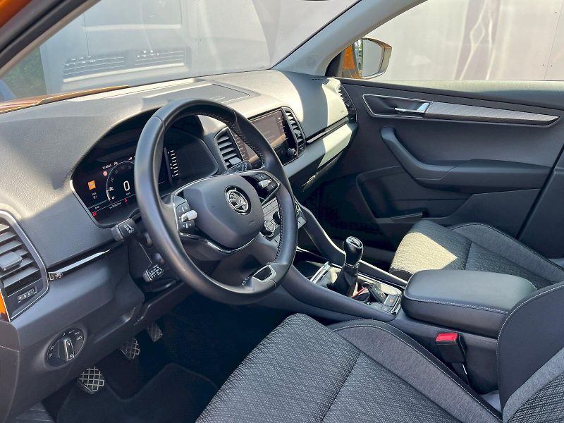 Škoda Karoq (2023) 1.5 TSI 110kW Style - fotka 8 z 28