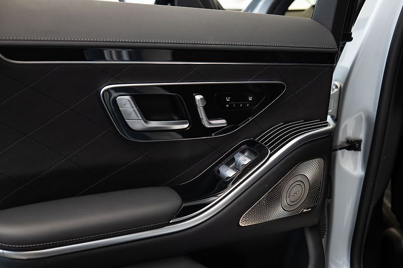 Mercedes-Benz Třídy S d Long 4MATIC - fotka 12 z 31