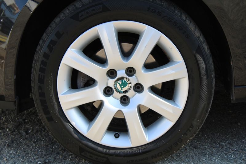 Škoda Fabia 1,2 HTP  NOVÉ V ČR,SPORT - fotka 18 z 19