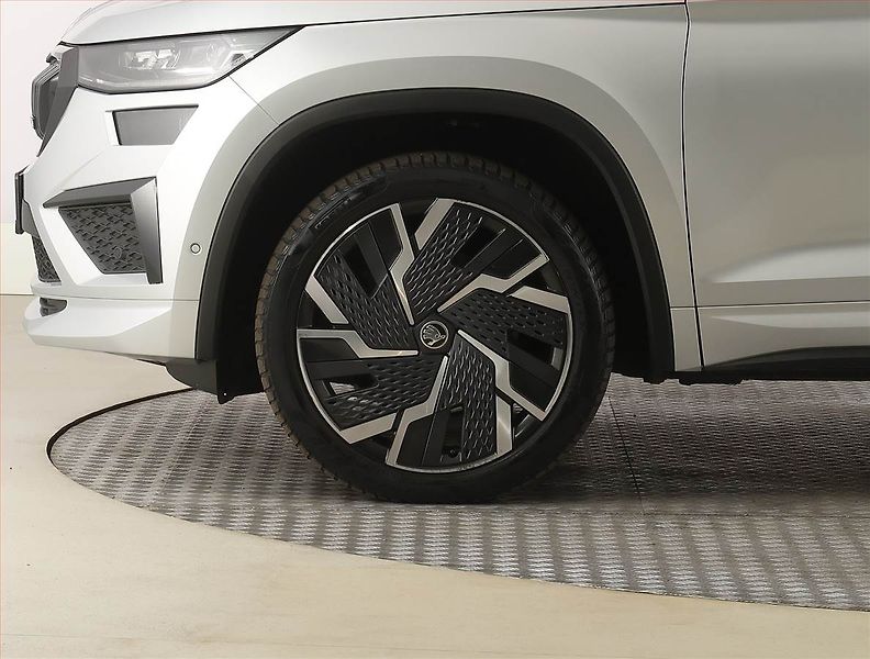 Škoda Kodiaq (2022) RS 2.0 TSI, RS, digi klima - fotka 15 z 28