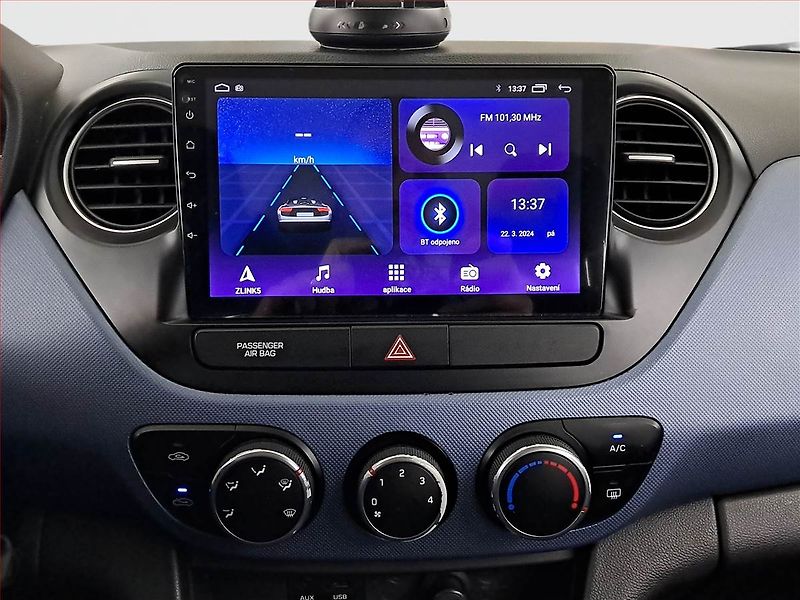 Hyundai i10 (2015) 1.0, Tempomat, Park. senzory - fotka 12 z 16