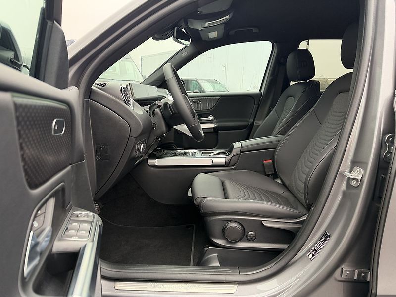 Mercedes-Benz GLB 200 d 4MATIC Progressive E - fotka 15 z 34