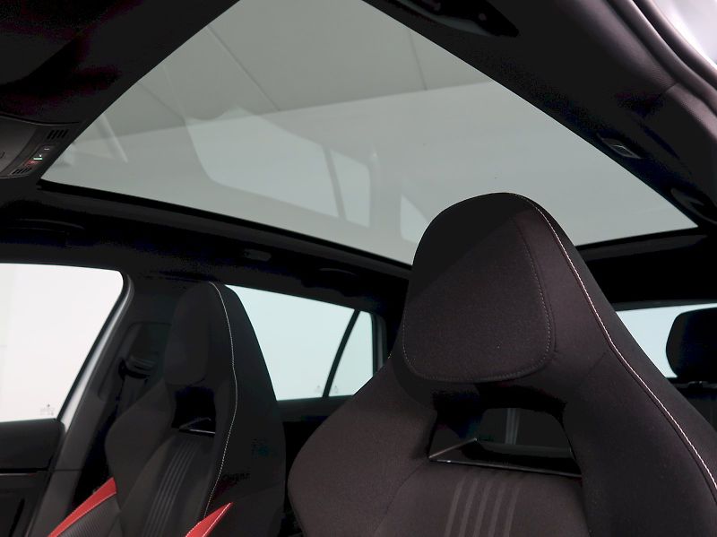 Škoda Scala (2020) MONTE CARLO 1.0TSI 70KW - fotka 15 z 36