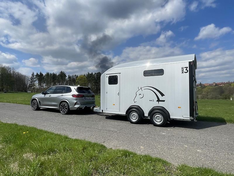 Cheval Liberté (2026) MAXI 3 MODRÝ - fotka 23 z 28