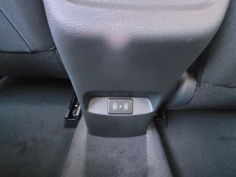 Hyundai i30 (2026) 1,0 T-GDI 85kW MT COMFORT  - fotka 15 z 27