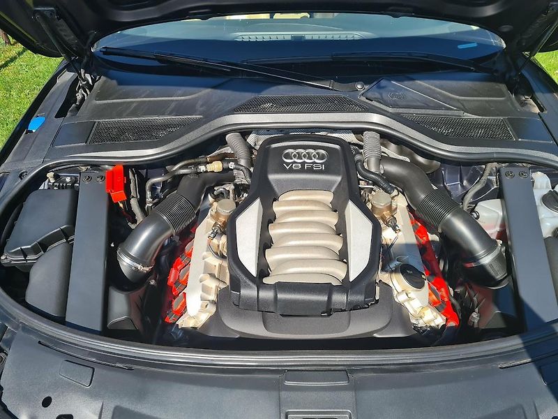Audi A8 (2011) - fotka 10 z 15