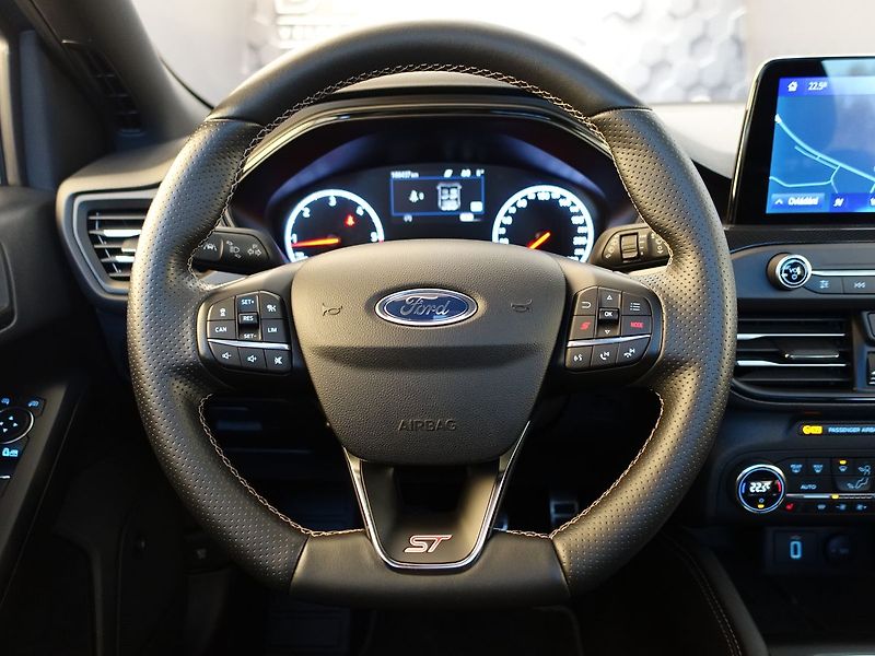 Ford Focus 2,0 ST Styling-Paket Performan - fotka 10 z 57