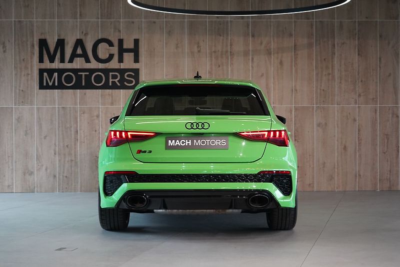 Audi RS 3 Sportback,Quattro, Matrix, B&O - fotka 11 z 44