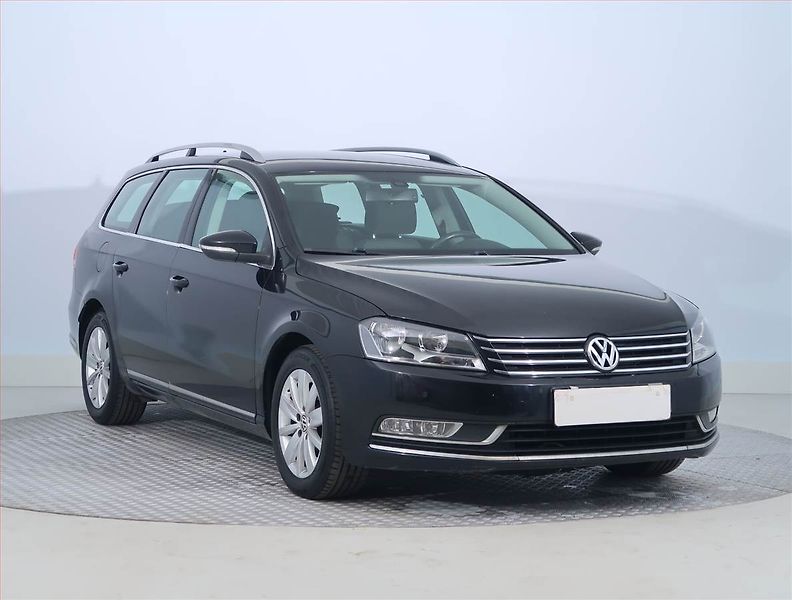 Volkswagen Passat (2014) Comfortline 2.0 TDI, Automat - fotografie inzerátu