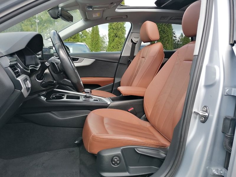 Audi A4 (2022) 2.0 35 TDi 120 kW,Pano,Kůže - fotka 9 z 35