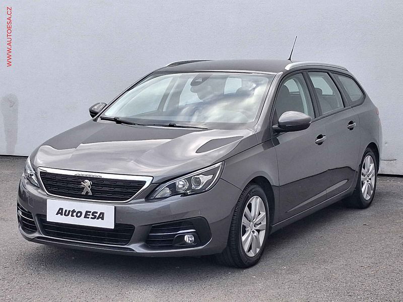 Peugeot 308 (2019) 1.5 HDi, Active, navi, kamera - fotka 3 z 19