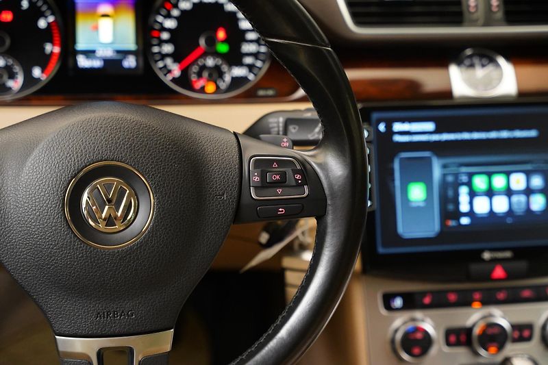 Volkswagen Passat - fotka 17 z 28