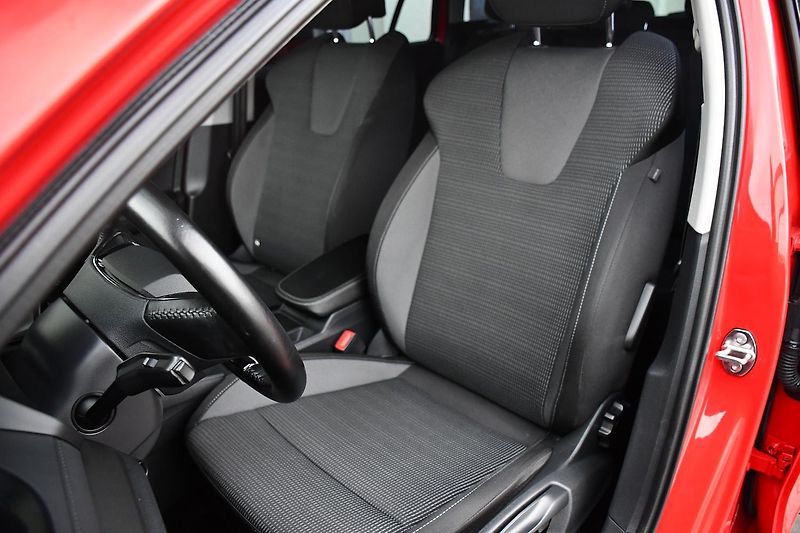 Škoda Octavia 1.5TSi ČR 1M Ambition - fotka 14 z 41