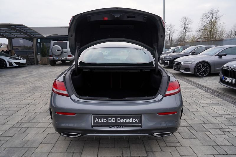 Mercedes-Benz Třídy C C 250d coupé AMG/Burm/205PS/ČR - fotka 11 z 38