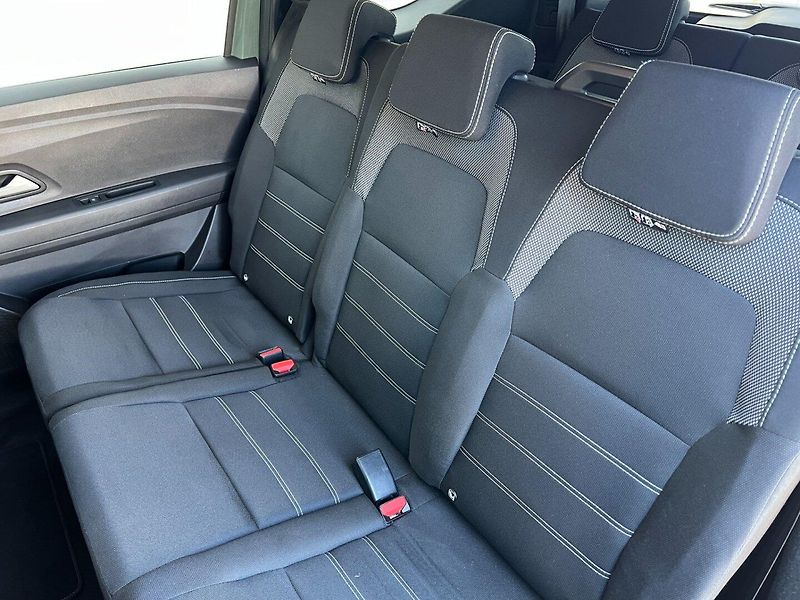 Dacia Jogger (2023) 1.0TCe 7míst! Tažné! ČR+1.maj. - fotka 16 z 32