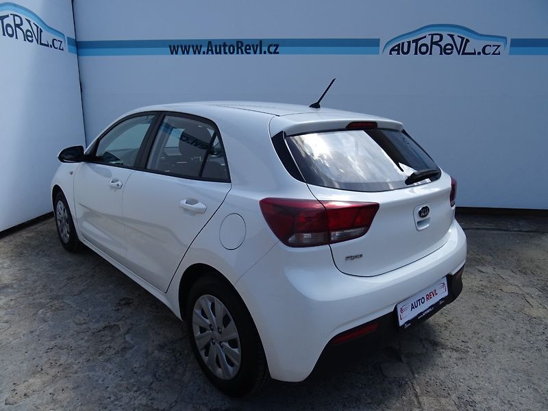 Kia Rio (2019) 1.2i,61kW,1majČR,S.kni,klima - fotka 3 z 21