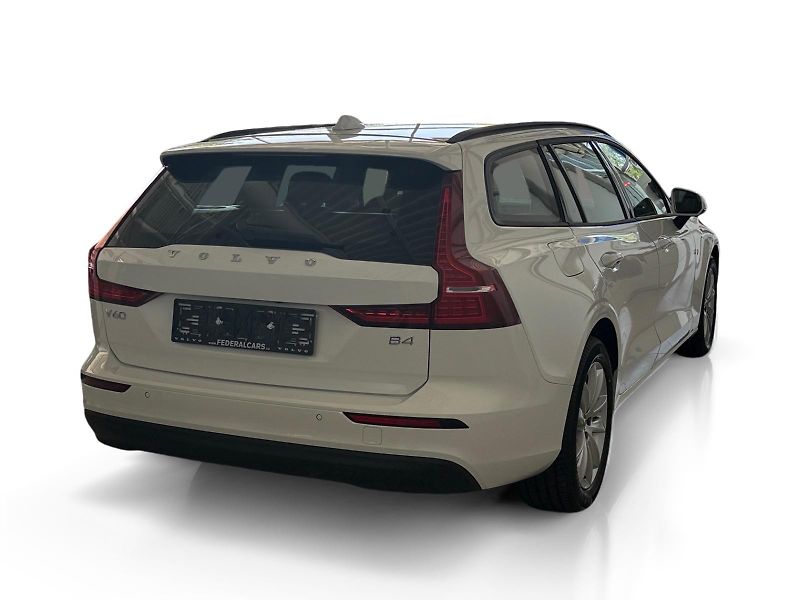 Volvo V60 (2026) V60 B4 CORE - fotka 7 z 14